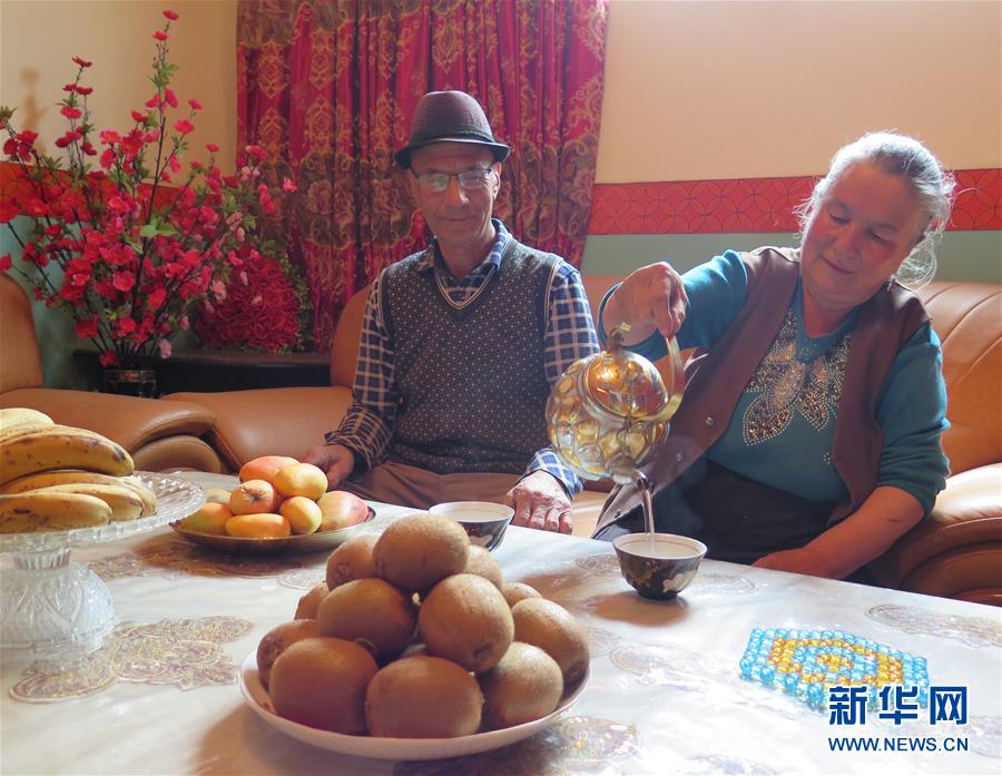 （新華全媒頭條&middot;圖文互動(dòng)）（12）春天里的5個(gè)&ldquo;戰(zhàn)貧&rdquo;瞬間&mdash;&mdash;習(xí)近平總書(shū)記關(guān)于脫貧攻堅(jiān)決策部署指引攻克最后的深貧堡壘