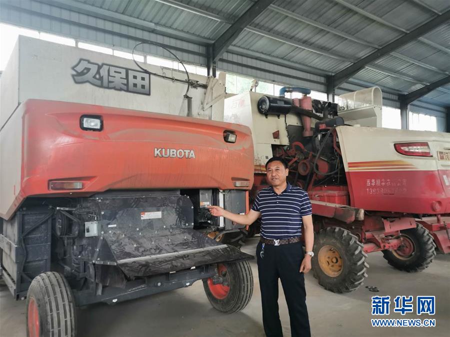 （在習近平新時代中國特色社會主義思想指引下&mdash;&mdash;新時代新作為新篇章&middot;習近平總書記關(guān)切事&middot;圖文互動）（2）新農(nóng)事、新希望&mdash;&mdash;夏收前田間新動態(tài)掃描