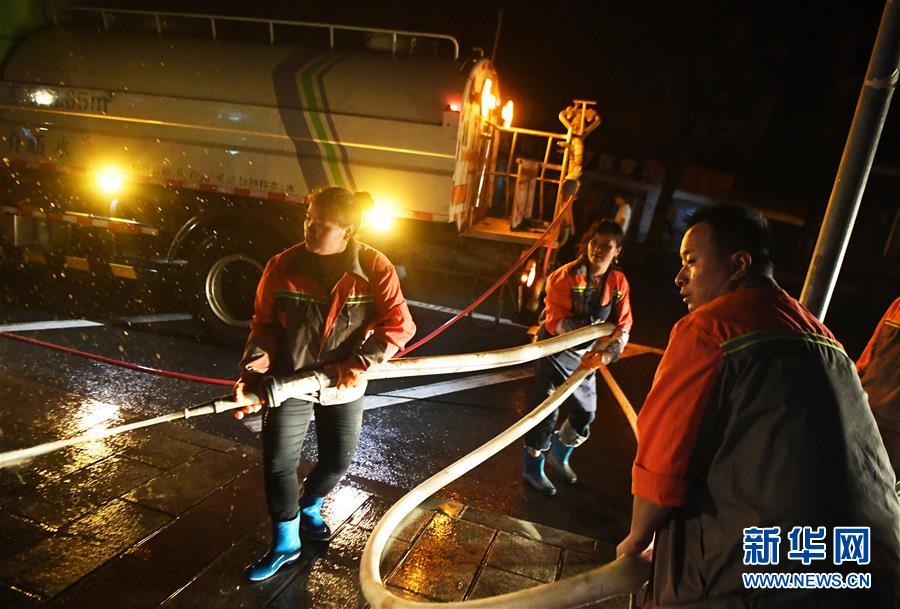 (在習(xí)近平新時代中國特色社會主義思想指引下——新時代新作為新篇章·習(xí)近平總書記關(guān)切事·圖文互動)(3)戰(zhàn)洪魔 保安全——近期防汛救災(zāi)熱點觀察