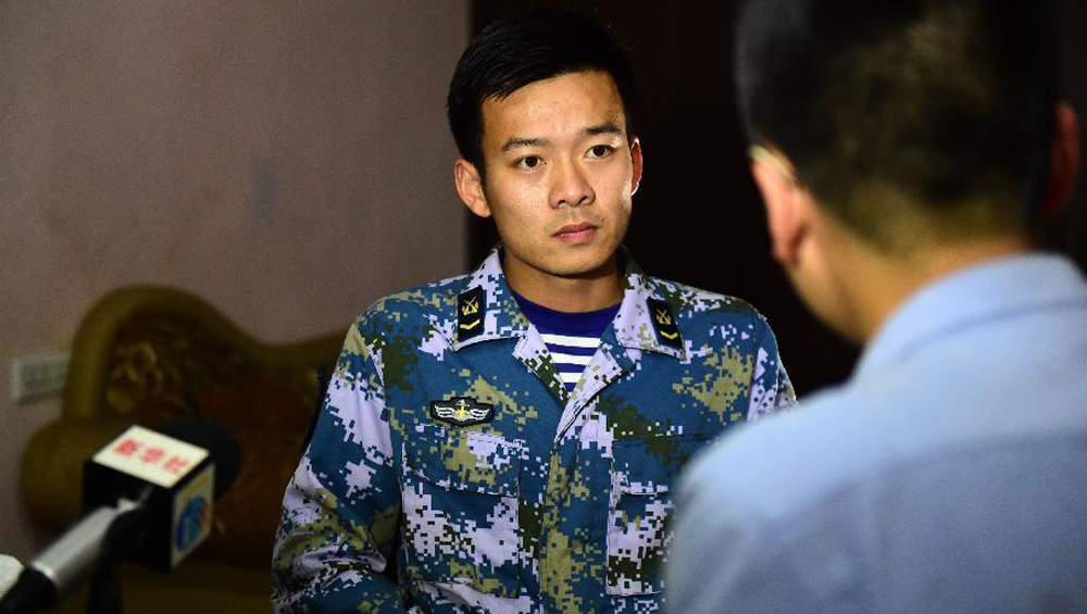 90后潛水員官東：&ldquo;在最危急的那一刻，我只想著趕緊救人&rdquo;