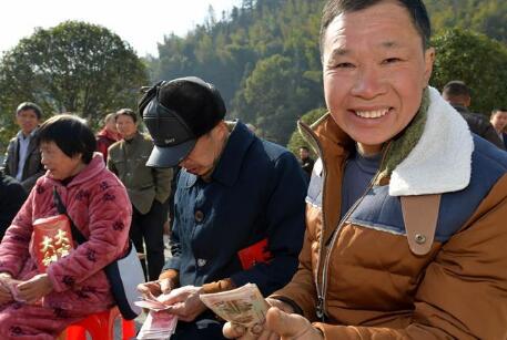 &ldquo;脫貧后，我們分紅了！&rdquo;