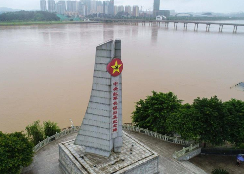 從西柏坡到于都，讀懂&ldquo;初心&rdquo;之重