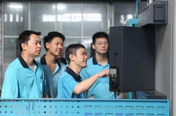 平凡的崗位，不平凡的業(yè)績！&mdash;&mdash;習(xí)近平總書記重要講話激勵各行各業(yè)勞動者建功新時代