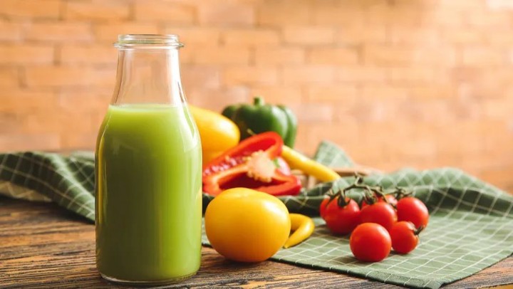 榨蔬菜汁喝，比吃蔬菜更健康更方便？