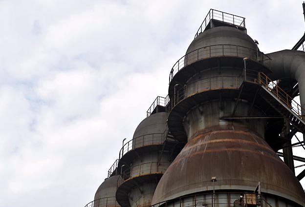 堅持以環(huán)保為前提，做到不環(huán)保不生產(chǎn)。