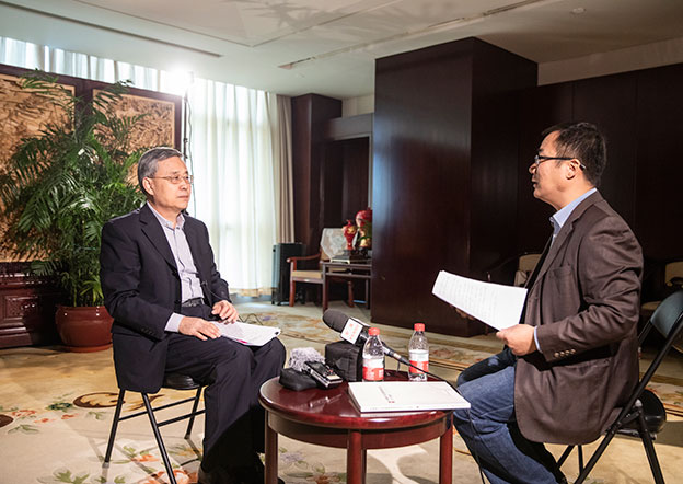 充分調(diào)動信貸、債券、股權(quán)、理財、信托、保險等各類金融資源