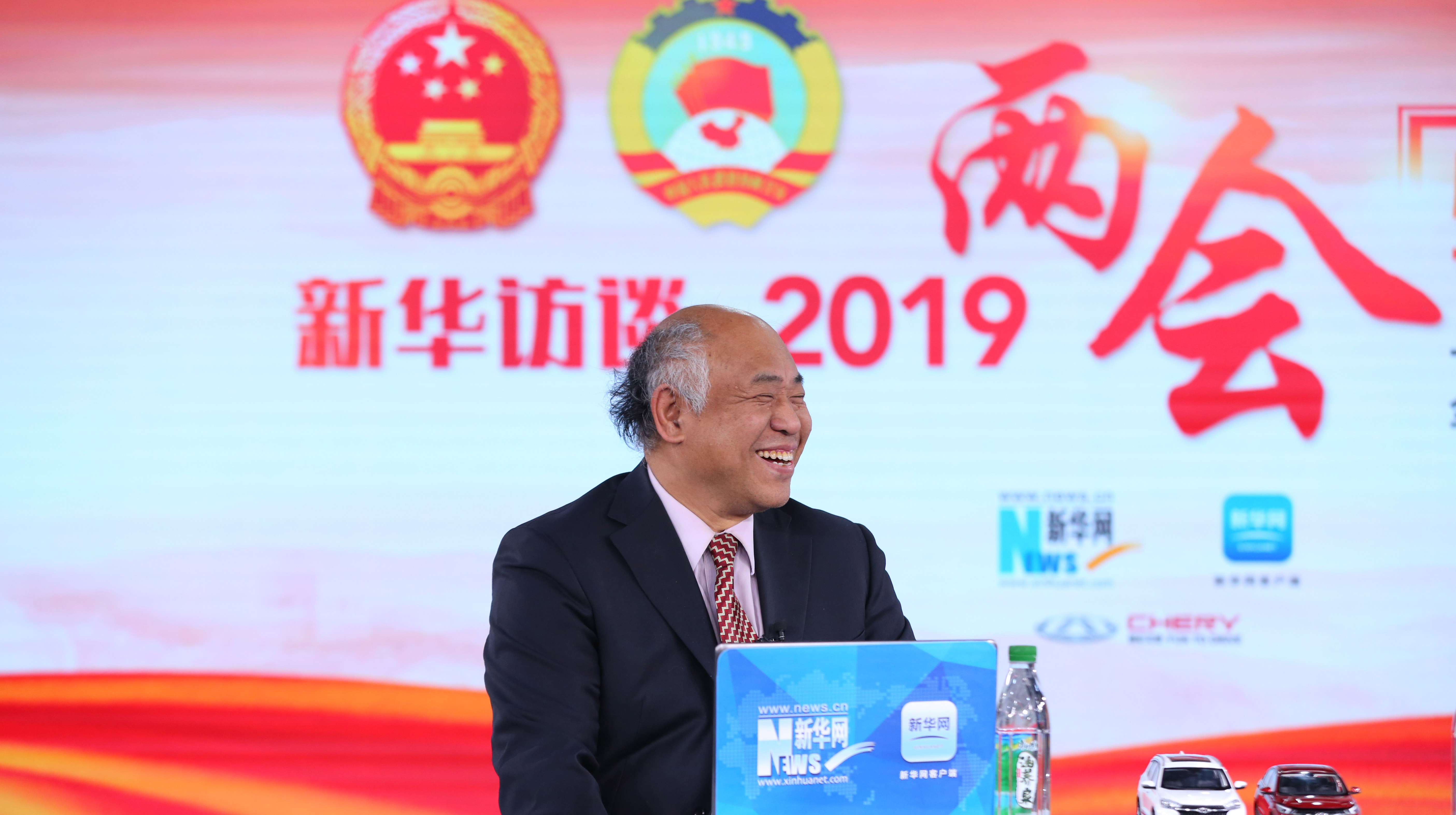 楊宜勇：宏觀調(diào)控首次將就業(yè)與財政、貨幣政策工具并列