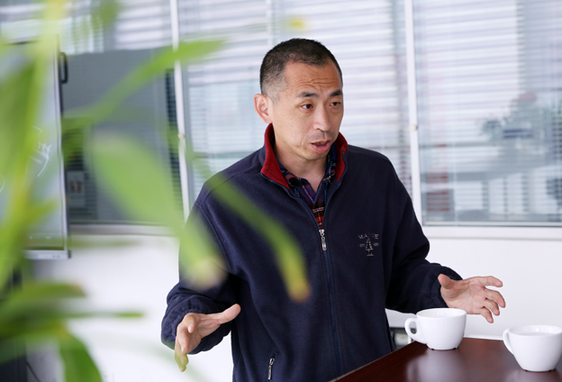 數(shù)據(jù)量大，涉及到全球八個(gè)不同地方的望遠(yuǎn)鏡