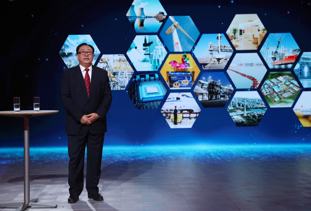 通過(guò)轉(zhuǎn)型，使我們的投資更多地滿足國(guó)家戰(zhàn)略的需要，真正做到&ldquo;為國(guó)而投&rdquo;