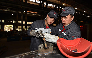 &ldquo;工人院士&rdquo;李萬君：大國工匠為中國夢(mèng)提速