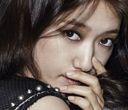 女星波浪卷發(fā)美著呢！