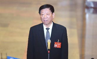 人社部部長(zhǎng)接受采訪(fǎng)