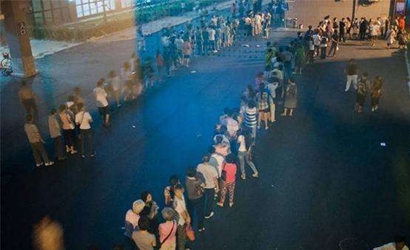 大醫(yī)院人滿為患，社區(qū)醫(yī)院門可羅雀怎么破？