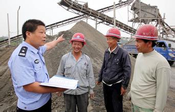 當前我國安全生產形勢表現(xiàn)為&ldquo;雙重疊加&rdquo;特點