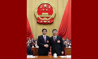 習(xí)近平當(dāng)選國(guó)家主席、中央軍委主席