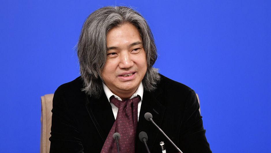 全國(guó)政協(xié)常委、文化文史和學(xué)習(xí)委員會(huì)委員，中國(guó)美術(shù)館館長(zhǎng)，中國(guó)美術(shù)家協(xié)會(huì)副主席 吳為山