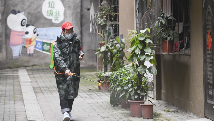 辛識(shí)平：致敬！按下&ldquo;快進(jìn)鍵&rdquo;的平凡英雄