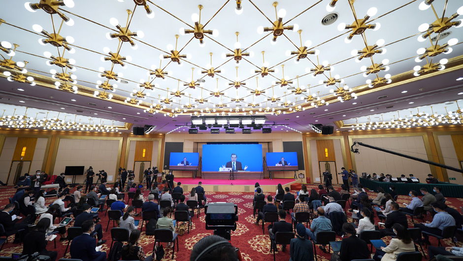 記者在梅地亞中心多功能廳采訪(fǎng)