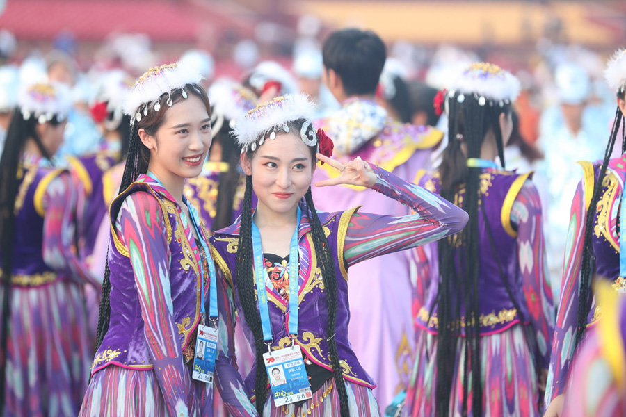 今晚，我們歡聚在天安門廣場