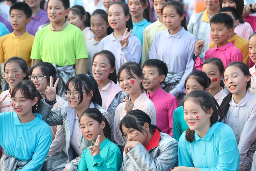 今晚，我們歡聚在天安門廣場