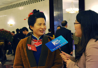 全國(guó)人大代表曾云英接受新華網(wǎng)記者采訪(fǎng)