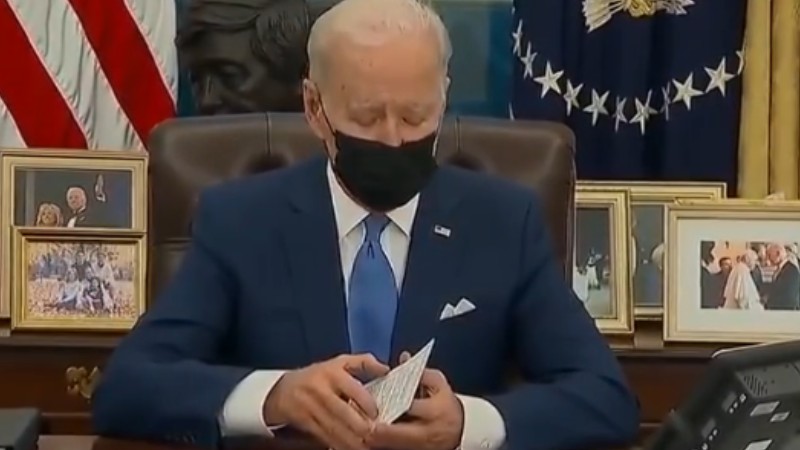 美國FBI遇數(shù)十年來最血腥事件！拜登慰問遇害特工家屬