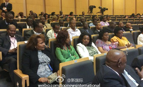 李克強(qiáng)即將在非盟總部發(fā)表演講，請(qǐng)柬&ldquo;一柬難求&rdquo;。圖片來(lái)源：&ldquo;新國(guó)際&rdquo;微博。