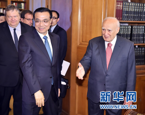 6月20日，國務(wù)院總理李克強在雅典總統(tǒng)府會見希臘總統(tǒng)帕普利亞斯。新華社記者 李濤 攝