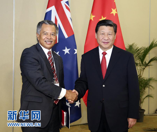 11月22日，國家主席習(xí)近平在斐濟(jì)楠迪會(huì)見庫克群島總理普納。新華社記者丁林?jǐn)z 