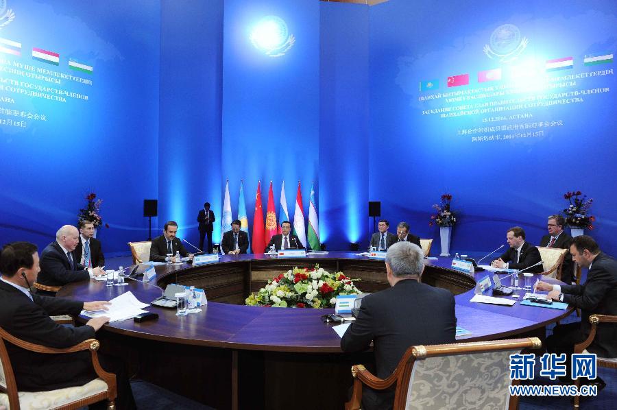 12月15日，中國國務院總理李克強在阿斯塔納出席上海合作組織成員國政府首腦理事會第十三次會議。 新華社記者 饒愛民 攝 