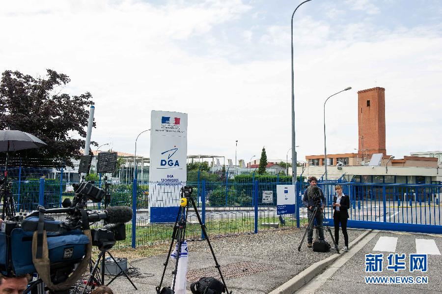 （國際）（4）飛機(jī)殘骸運抵法國圖盧茲航空技術(shù)分析機(jī)構(gòu)