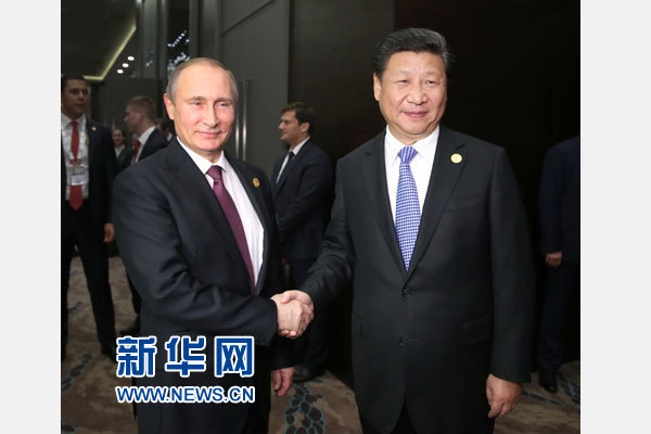 11月15日，國家主席習(xí)近平在土耳其安塔利亞會見俄羅斯總統(tǒng)普京。 新華社記者馬占成攝