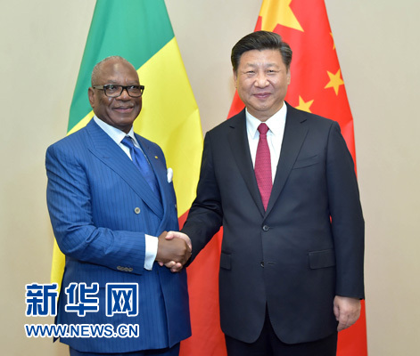 12月3日，國家主席習(xí)近平在約翰內(nèi)斯堡會(huì)見馬里總統(tǒng)凱塔。新華社記者 李濤 攝 