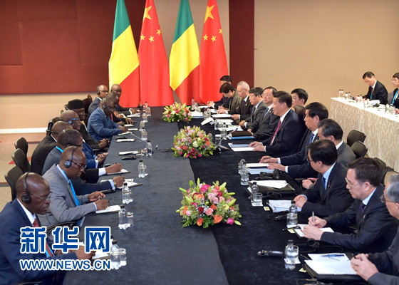 12月3日，國家主席習(xí)近平在約翰內(nèi)斯堡會(huì)見馬里總統(tǒng)凱塔。新華社記者 李濤 攝