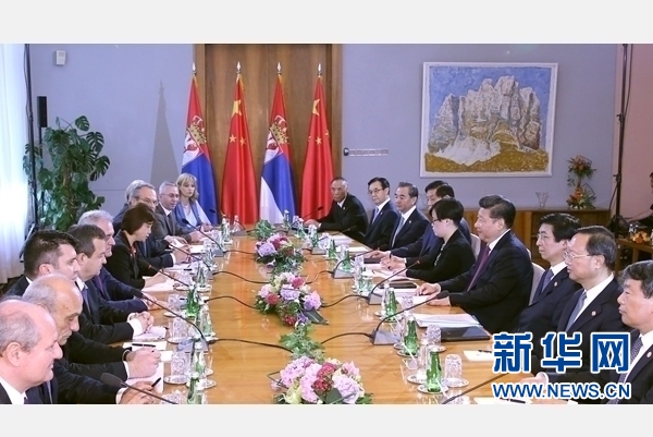 6月18日，國家主席習近平在貝爾格萊德同塞爾維亞總統(tǒng)尼科利奇舉行會談。 新華社記者 馬占成 攝