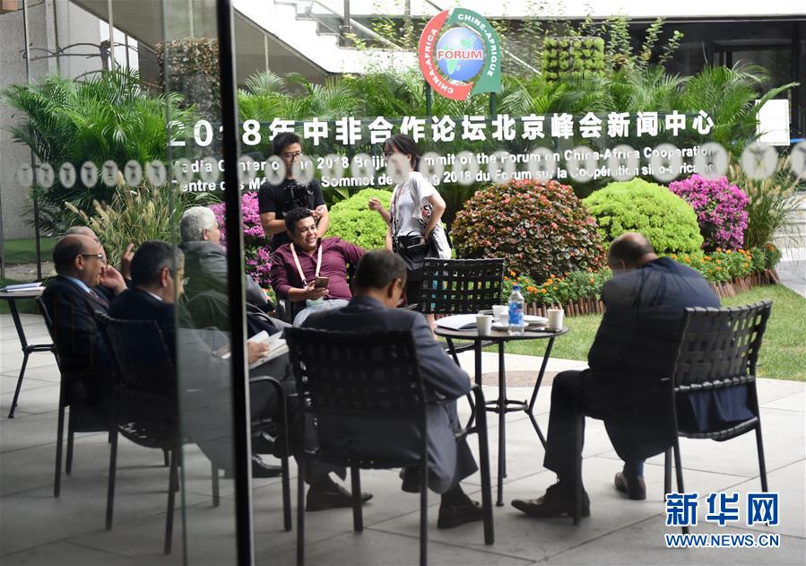 （中非合作論壇&middot;圖文互動）（6）&ldquo;北京準備好了！&rdquo;&mdash;&mdash;北京市委常委、常務(wù)副市長張工就中非合作論壇北京峰會服務(wù)保障情況答新華社記者問