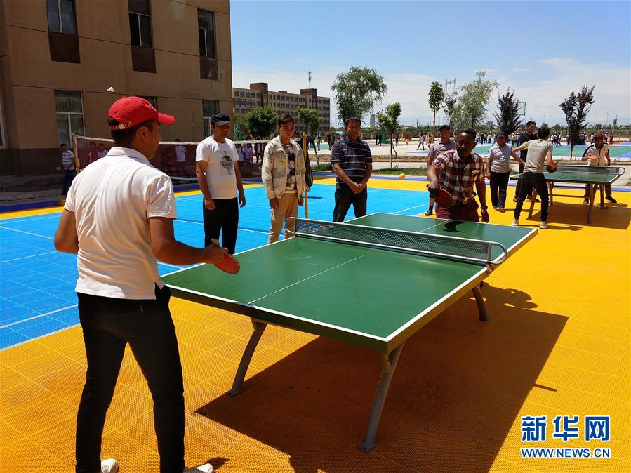 (圖文互動(dòng))(2)多國(guó)駐日內(nèi)瓦外交官走訪新疆稱(chēng)贊經(jīng)濟(jì)發(fā)展社會(huì)和諧