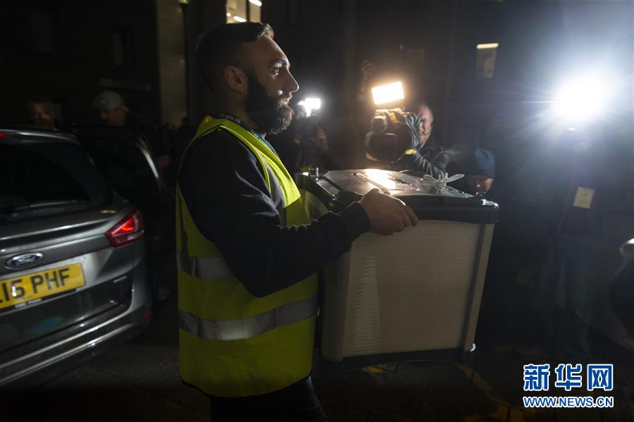 (國際)(1)出口民調(diào)顯示英國保守黨在議會(huì)選舉中領(lǐng)先