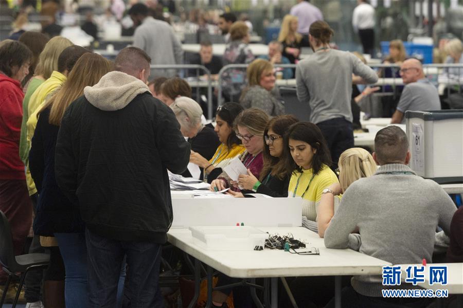 (國際)(3)出口民調(diào)顯示英國保守黨在議會(huì)選舉中領(lǐng)先