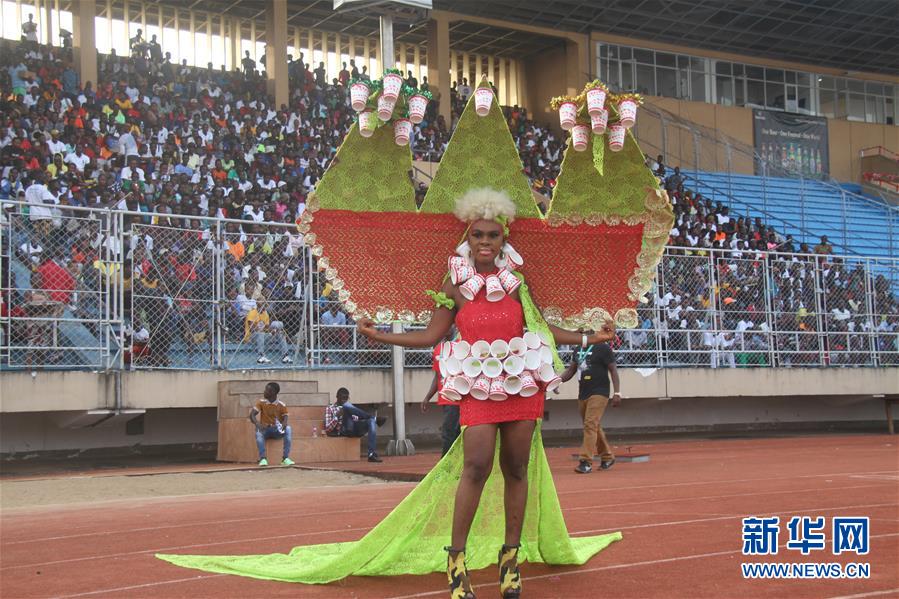 (國際·圖文互動)(5)通訊:中國啤酒節(jié)走進非洲海濱城市