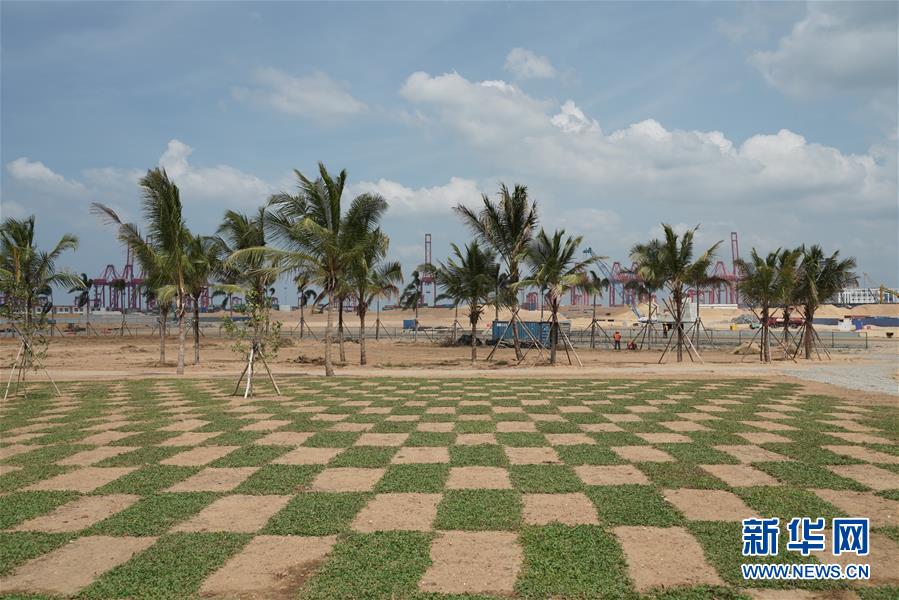 （國(guó)際&middot;圖文互動(dòng)）（2）通訊：春節(jié)，&ldquo;是工期而不是假期&rdquo;&mdash;&mdash;記科倫坡港口城的中國(guó)建設(shè)者