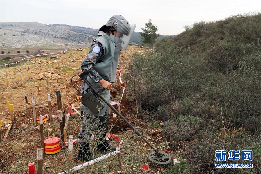 （國際&middot;圖文互動）（2）通訊：&ldquo;中國軍人掃雷一如既往專業(yè)和敬業(yè)！&rdquo;&mdash;&mdash;記中國赴黎維和部隊完成&ldquo;藍線&rdquo;3個雷場清排任務
