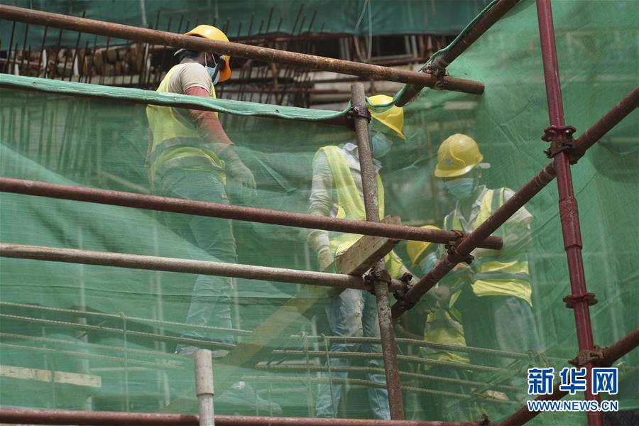 (國際·圖文互動(dòng))(2)中國港灣科倫坡房建項(xiàng)目復(fù)工目擊記