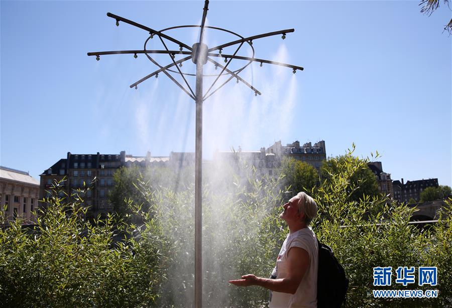 (國(guó)際)(3)法國(guó)迎來(lái)高溫“烤”驗(yàn) 多地拉響“紅色警報(bào)”