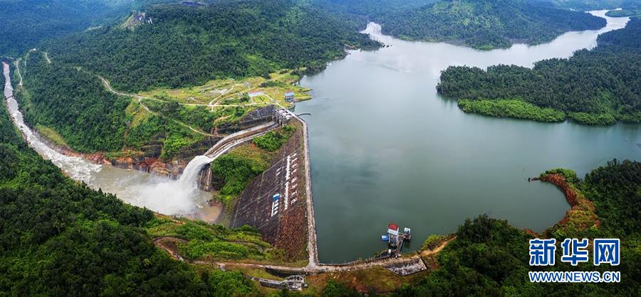 (國際·圖文互動(dòng))(1)通訊:踐行綠色發(fā)展 持續(xù)造福民生——記中國華電柬埔寨額勒賽水電站項(xiàng)目