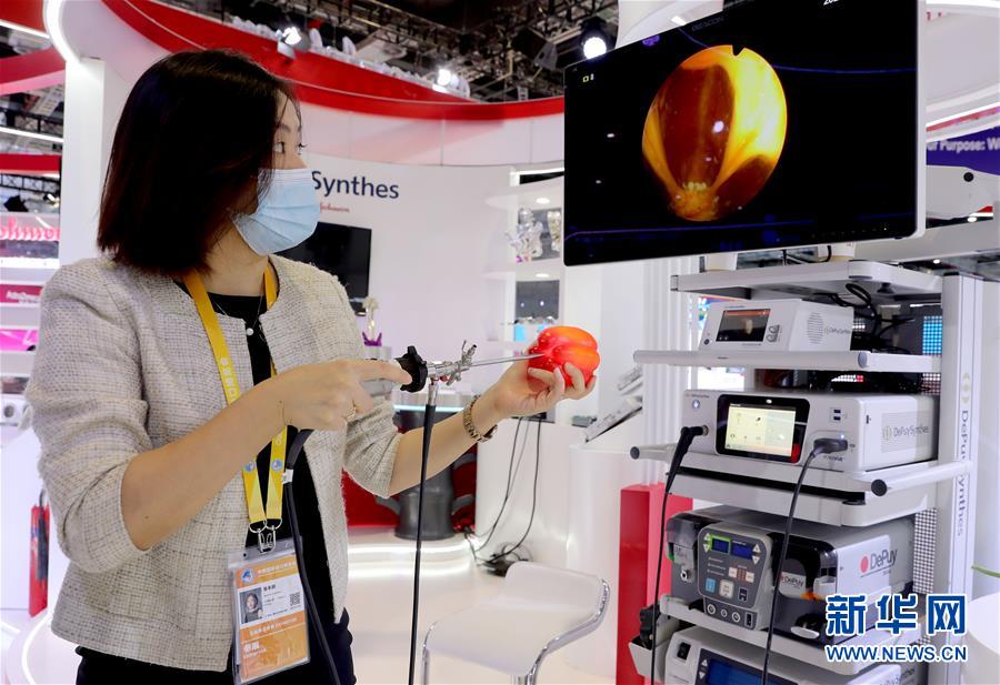 （第三屆進博會&middot;圖文互動）（5）新疫苗、新療法，進博會最&ldquo;火爆&rdquo;展區(qū)見聞