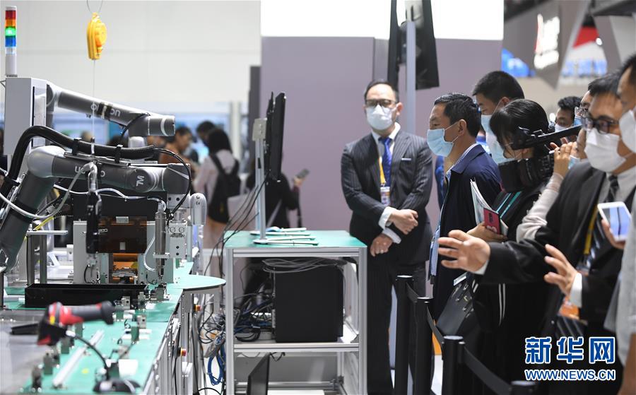 （新華全媒頭條&middot;圖文互動）（3）萬里寫入胸懷間&mdash;&mdash;記習(xí)近平主席三屆進博會主旨演講