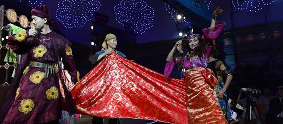 人&middot;物&middot;路&mdash;&mdash;絲綢之路兩千年變遷