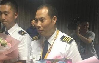 空中驚魂 奇跡備降！&ldquo;英雄機組&rdquo;太牛了