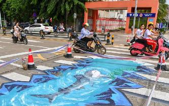 &ldquo;海洋世界&rdquo;3D立體斑馬線亮相?？? />  
<div>“海洋世界”3D立體斑馬線亮相?？?/div>
</a> 
</div>
<div   id=